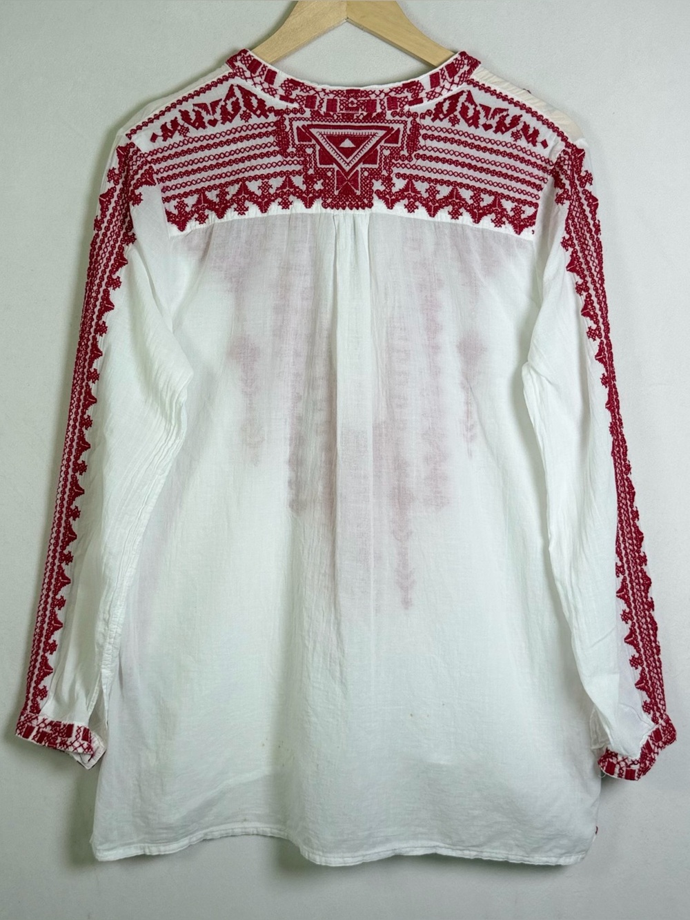 Johnny Was Workshop Women M White Red EmbroideryTunic Boho Peasant Blouse *flaw* - Picture 9 of 13